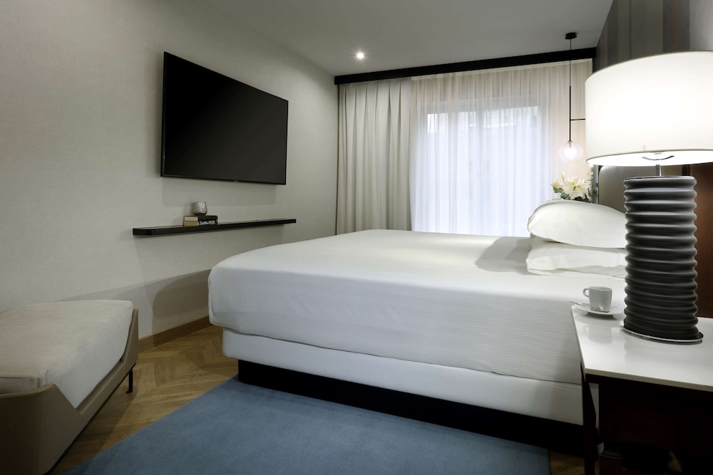 DELUXE, KING BED, TERRACE