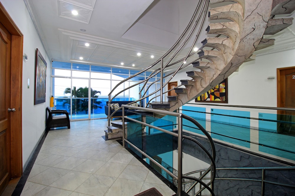 Hotel Abi Inn By GEH Suites 22/42