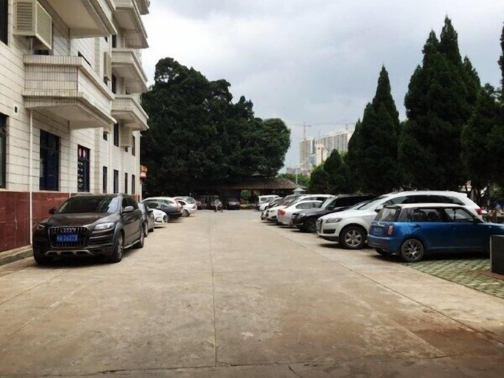 Jinjiang Inn Naning Chaoyang Square Renmin Park 35/35