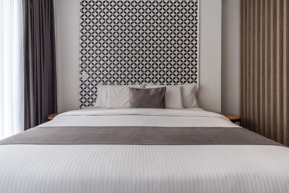 Hemma Suites 10/50