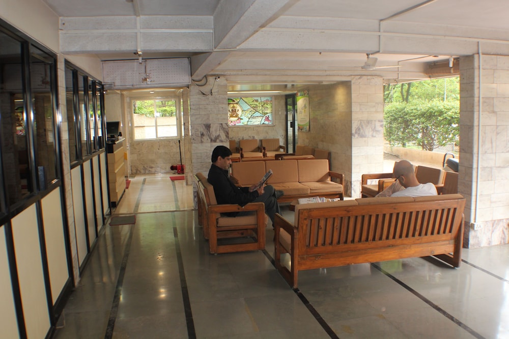 Hotel Bhooshan 23/30