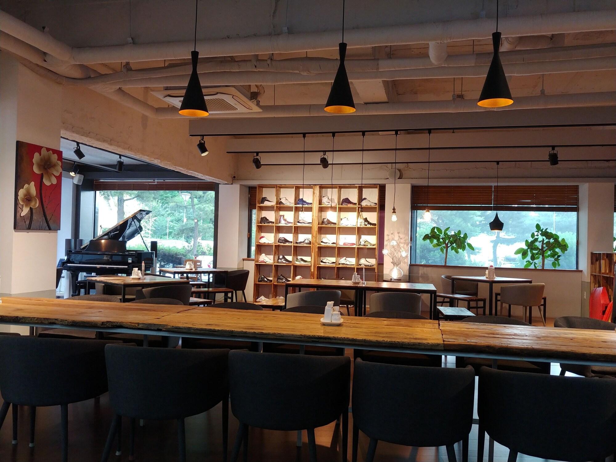 Gyungpo Beach Hotel 49/69