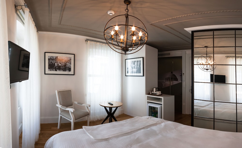 Hotel Pino Verde 35/50