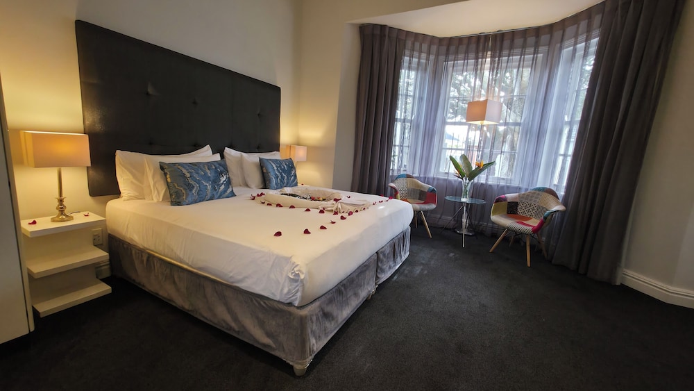 Three Boutique Hotel 24/79