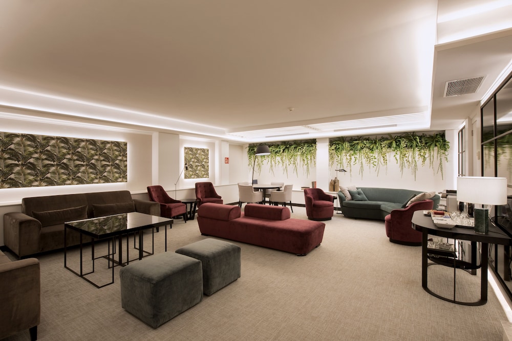 Acacia Suite 27/41