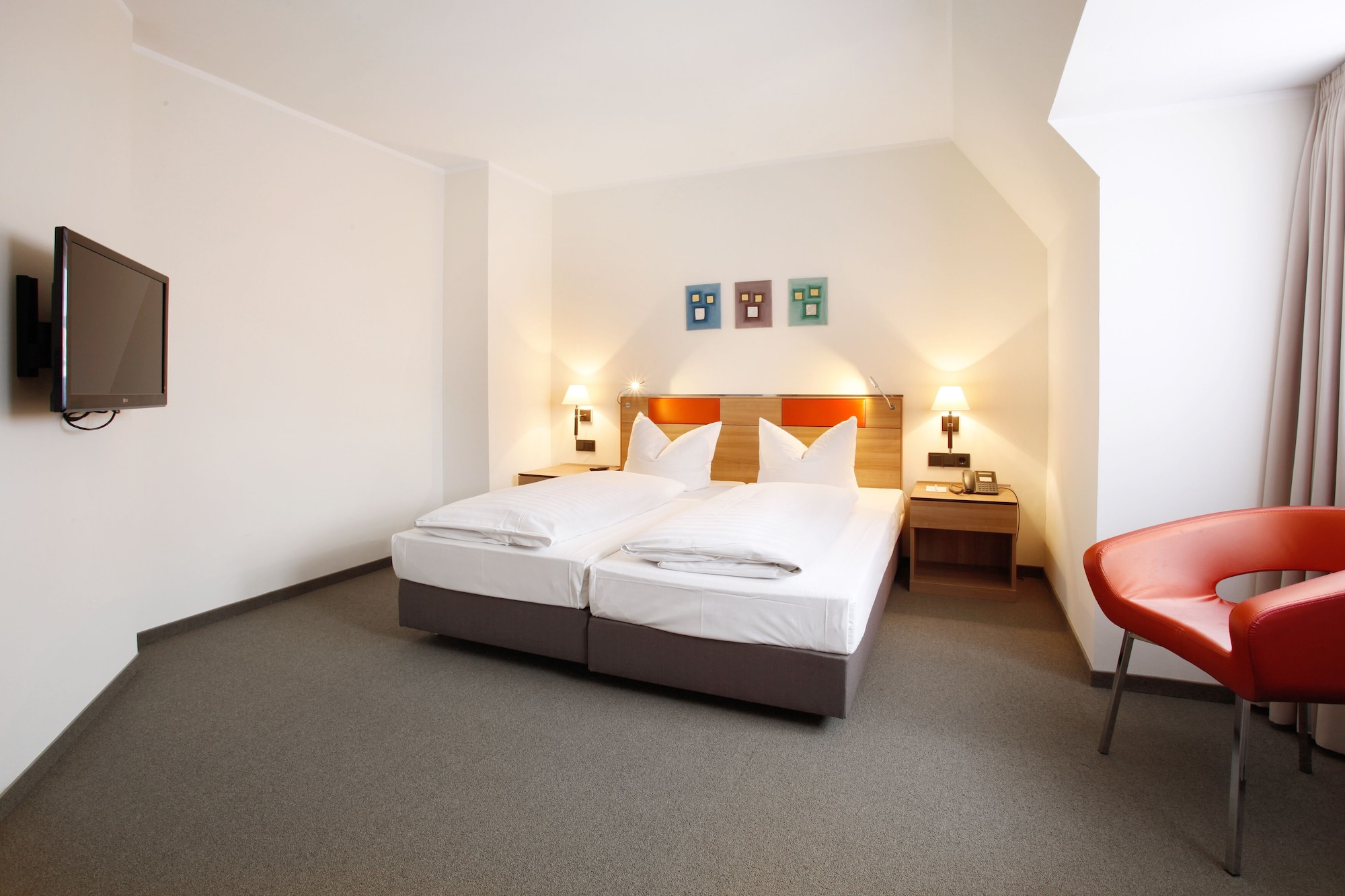 SUPERIOR, SUITE, DOUBLE BED, SOFA