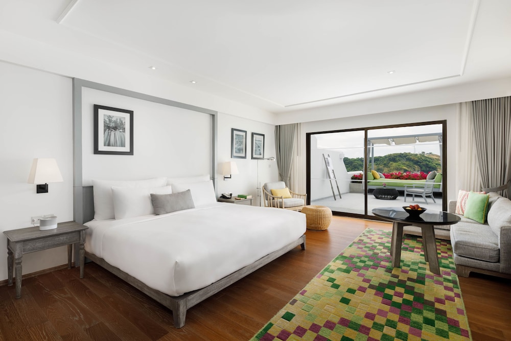 The Nai Harn Phuket 20/89