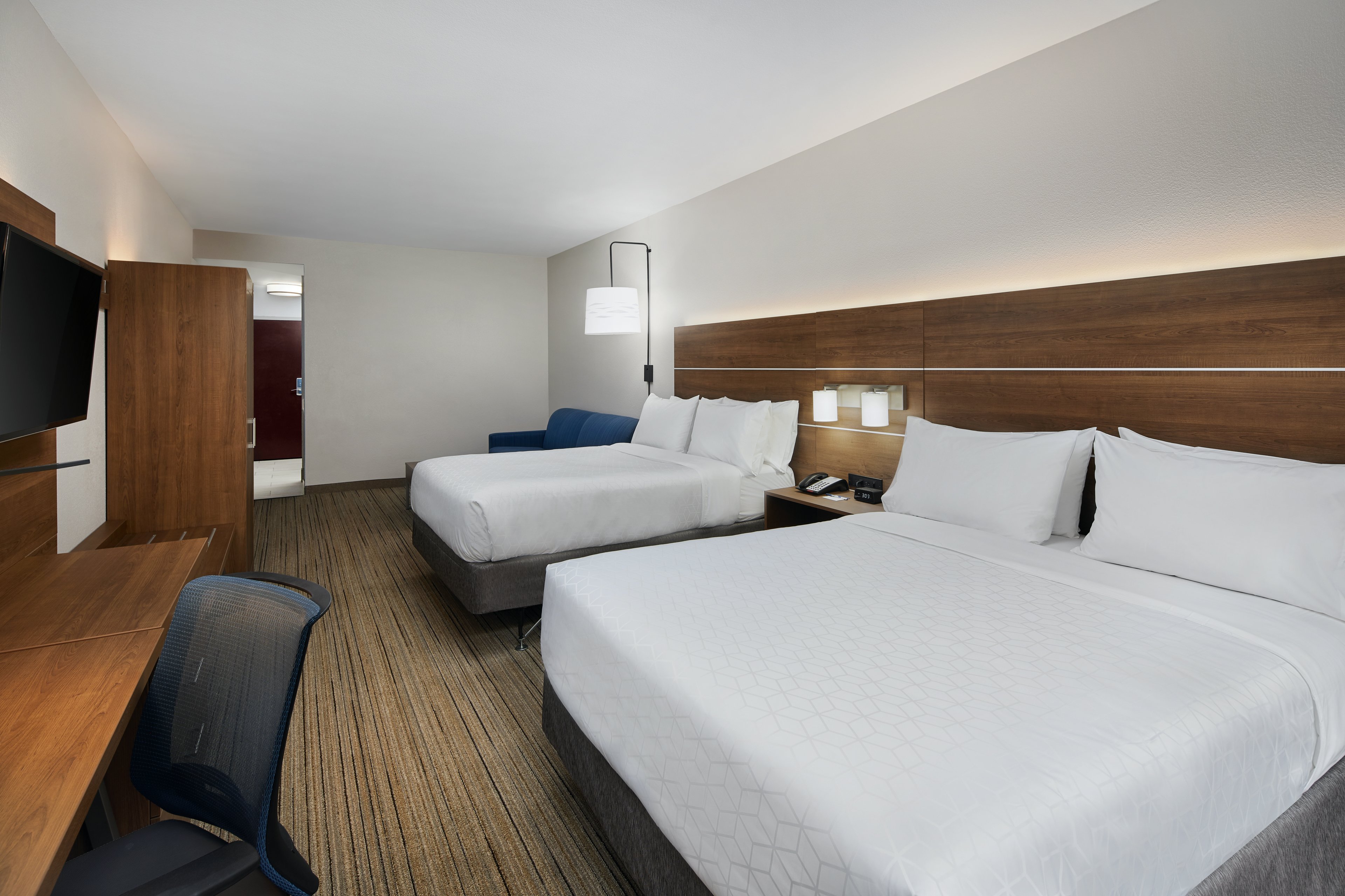 Holiday Inn Express Hotel and Suites Pensacola West-Navy Base 21/48