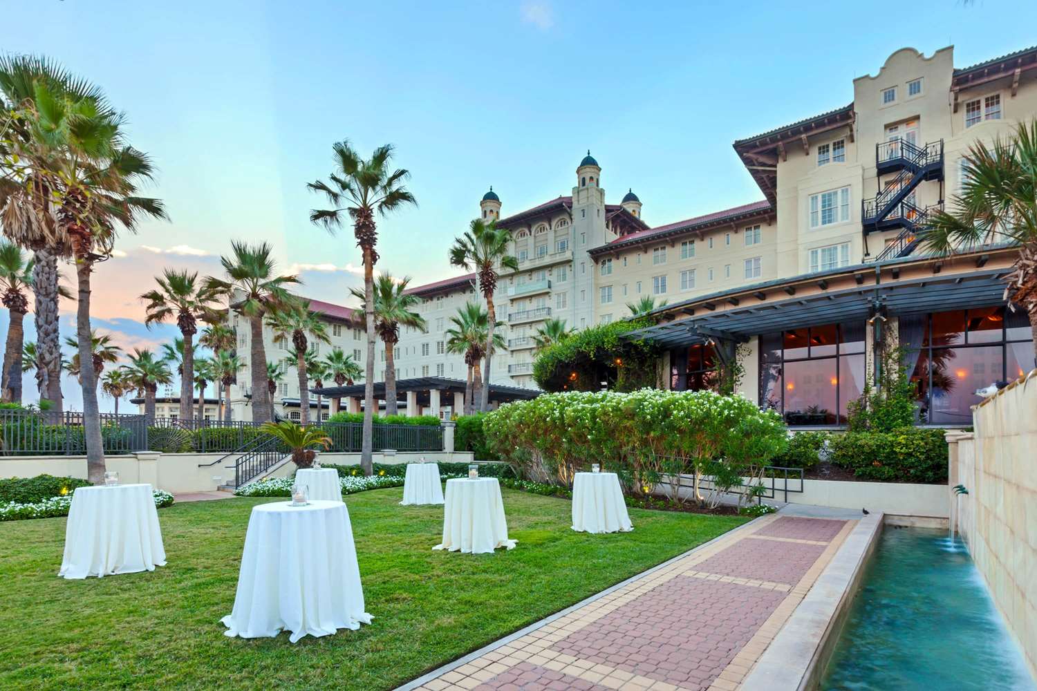 Grand Galvez Resort, Autograph Collection 55/62
