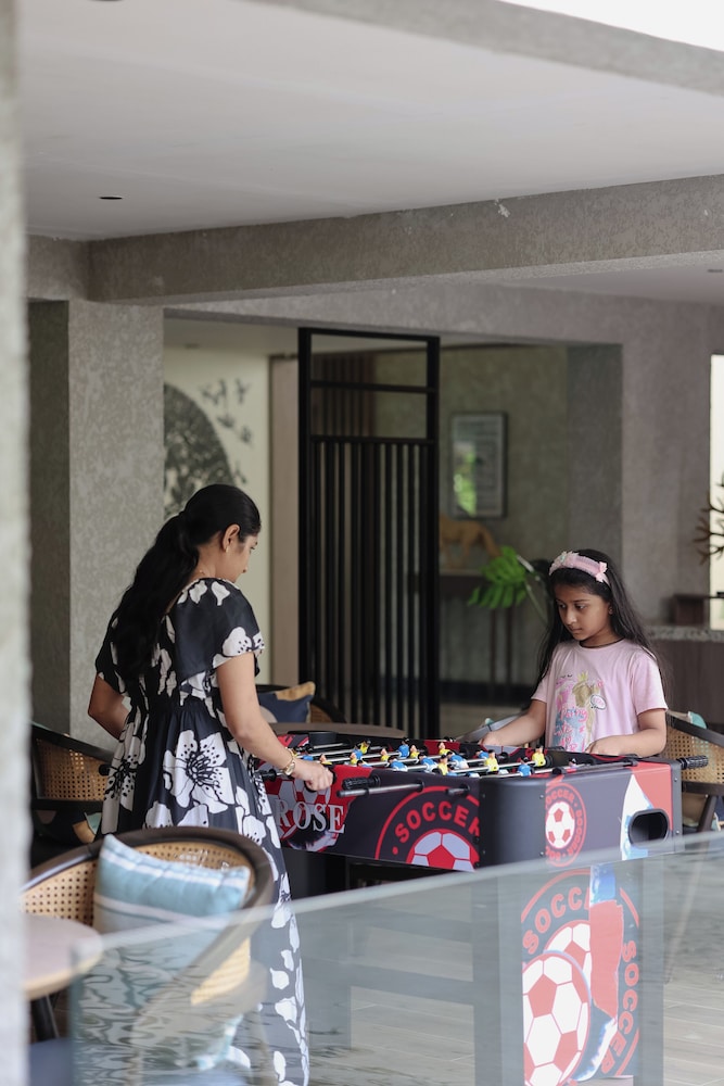 Radisson Resort Hatgad Saputara 13/74