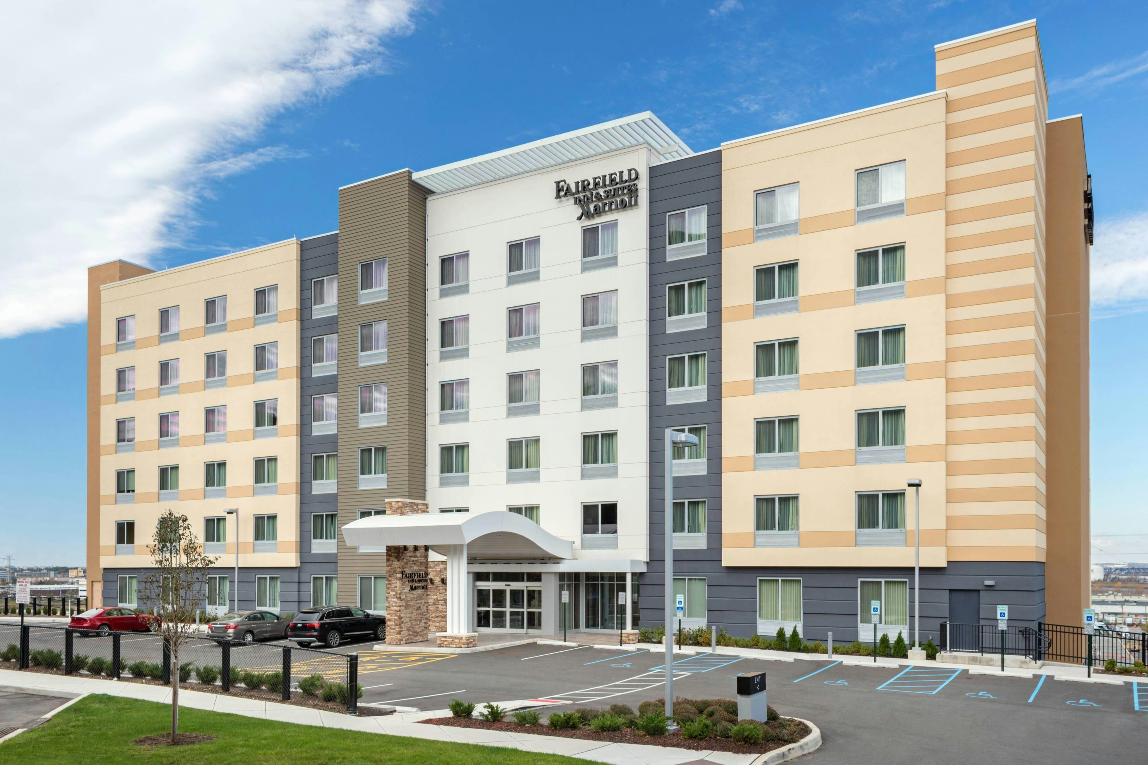 Fairfield Inn Suites North Bergen 27/27
