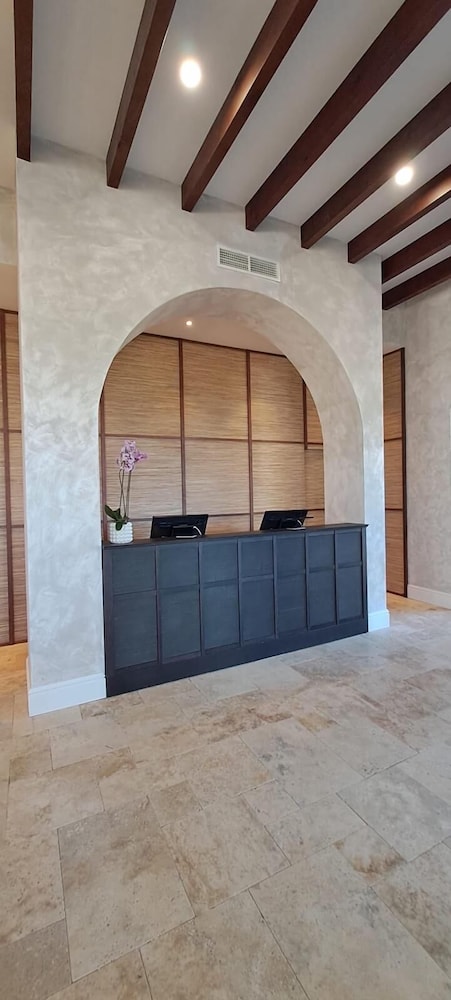 THE SUITES AT SAN ROQUE CLUB 4/50