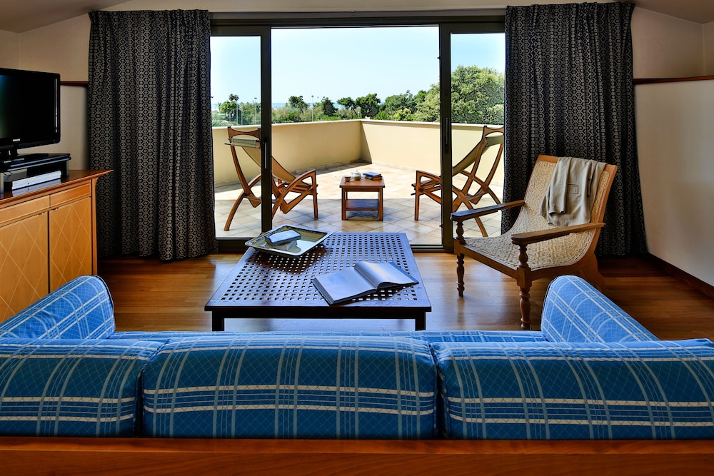 Hotel Villa Undulna 45/77