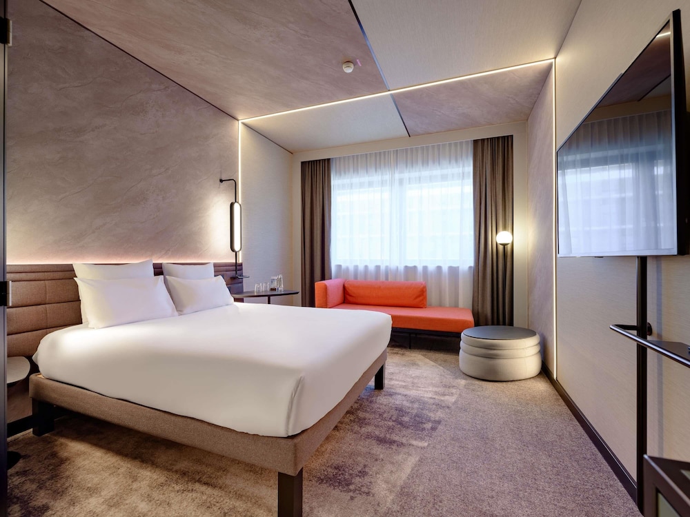 STANDARD, DOUBLE BED, SOFA