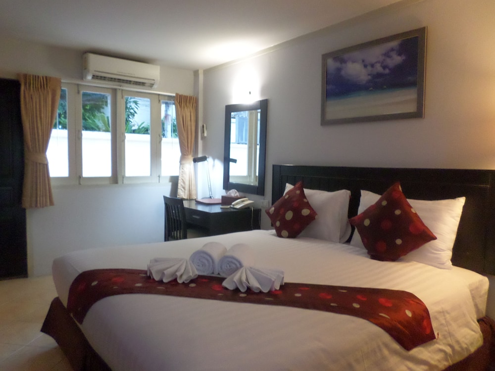 Nautical Inn 15/61