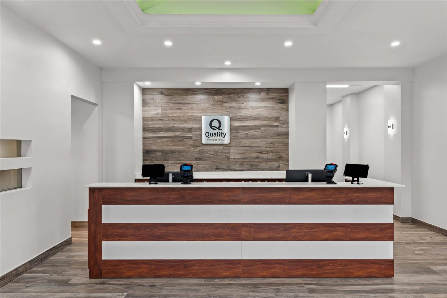 Quality Inn & Suites Ocala I-75 6/33