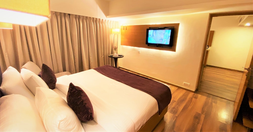 RNB SELECT BANJARA HILLS 29/45