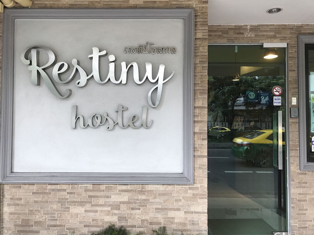 Restiny Hostel 4/73