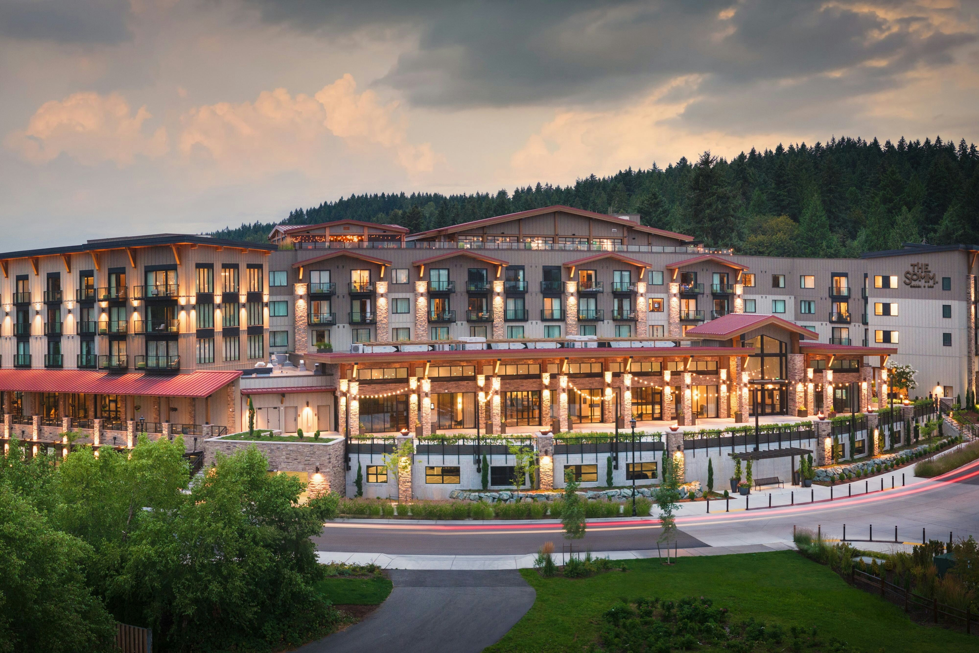 The SOMM Hotel & Spa, Autograph Collection 4/23