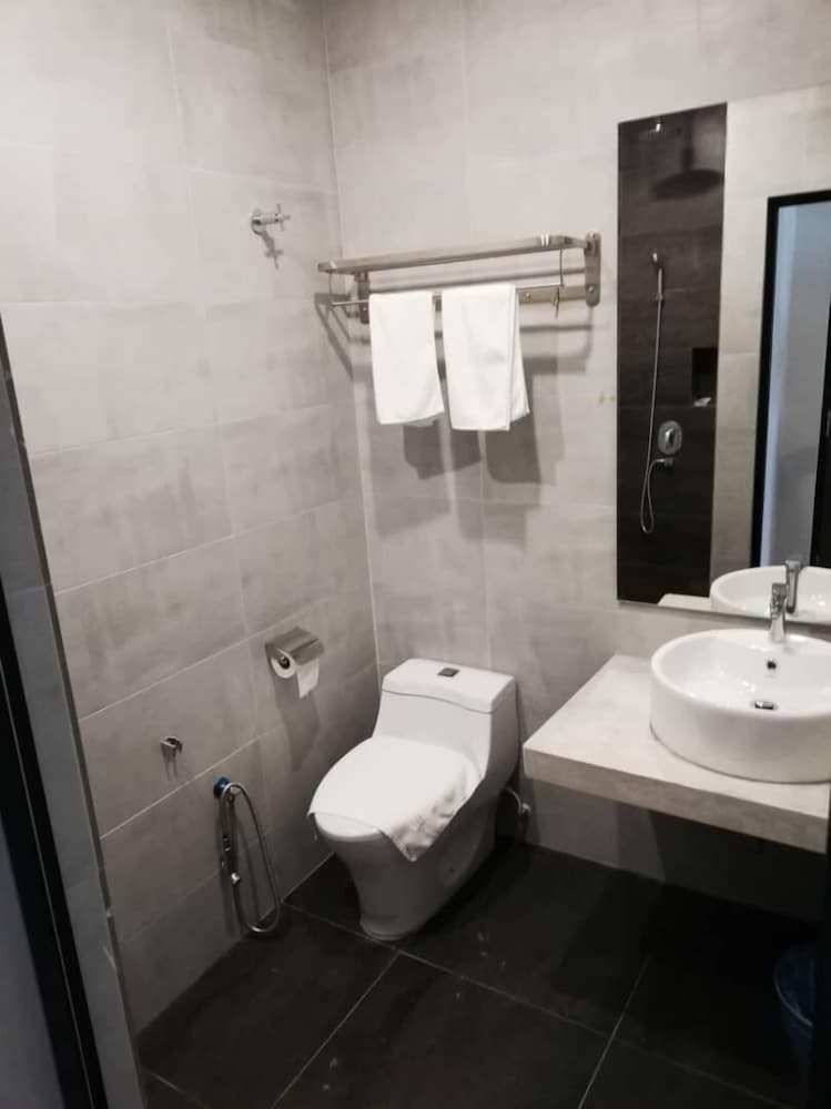 De Luna Hotel Sri Petaling 17/17