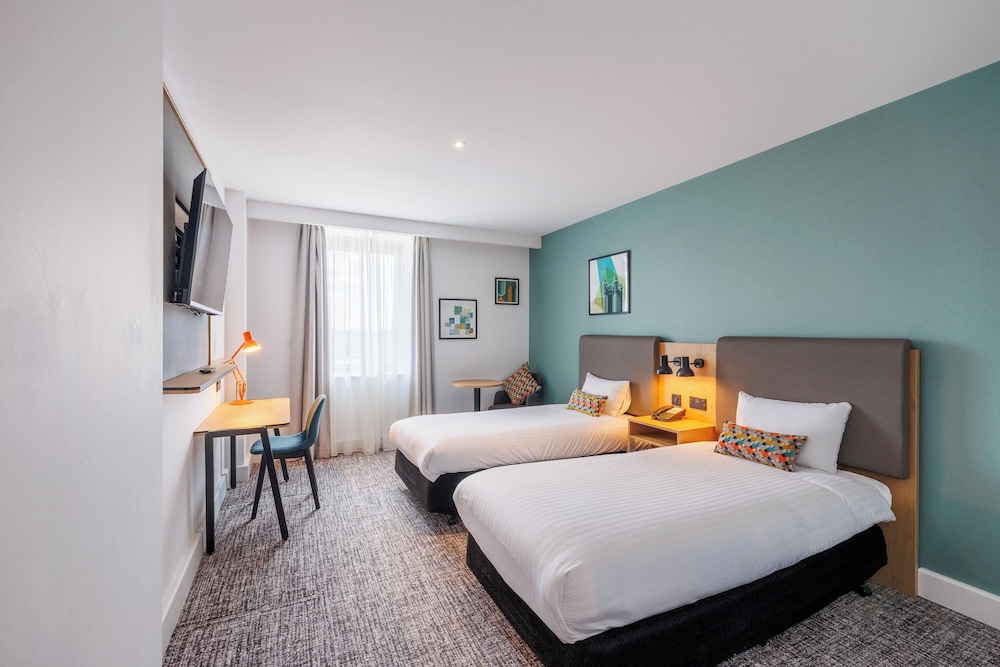 غرفة قياسية بسرير فردي، Holiday Inn Stevenage 2/7