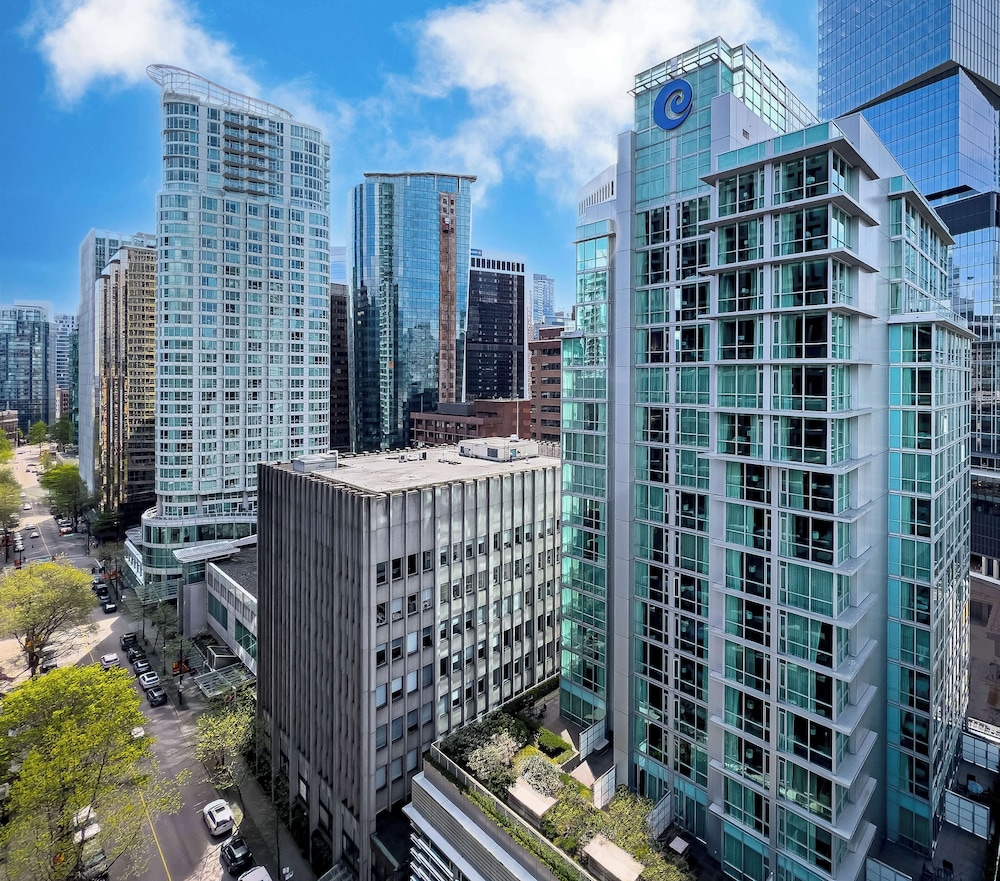 Coast Coal Harbour Hotel 4/64