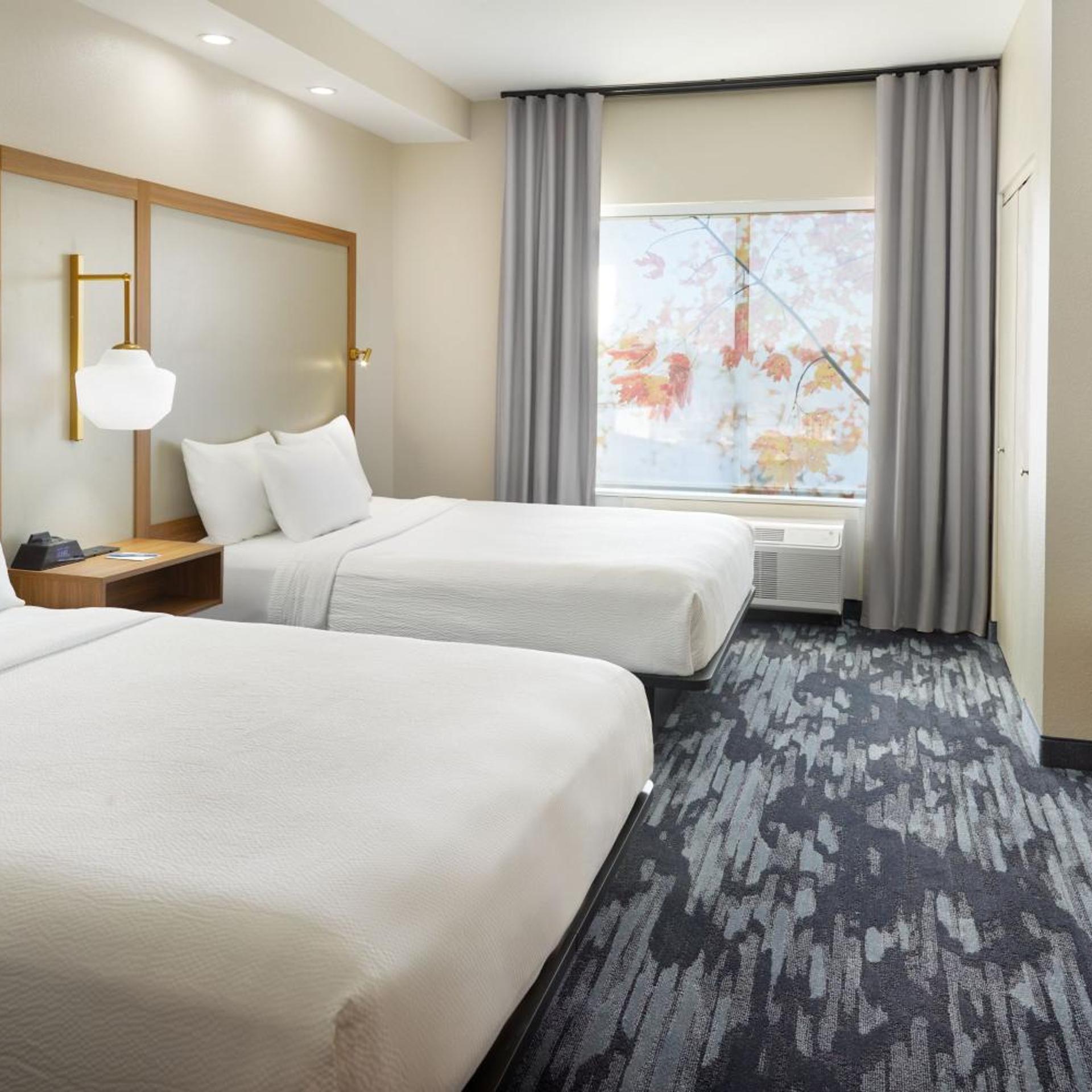 1 Bedroom, Suite, 2 Queen Beds, Sofa