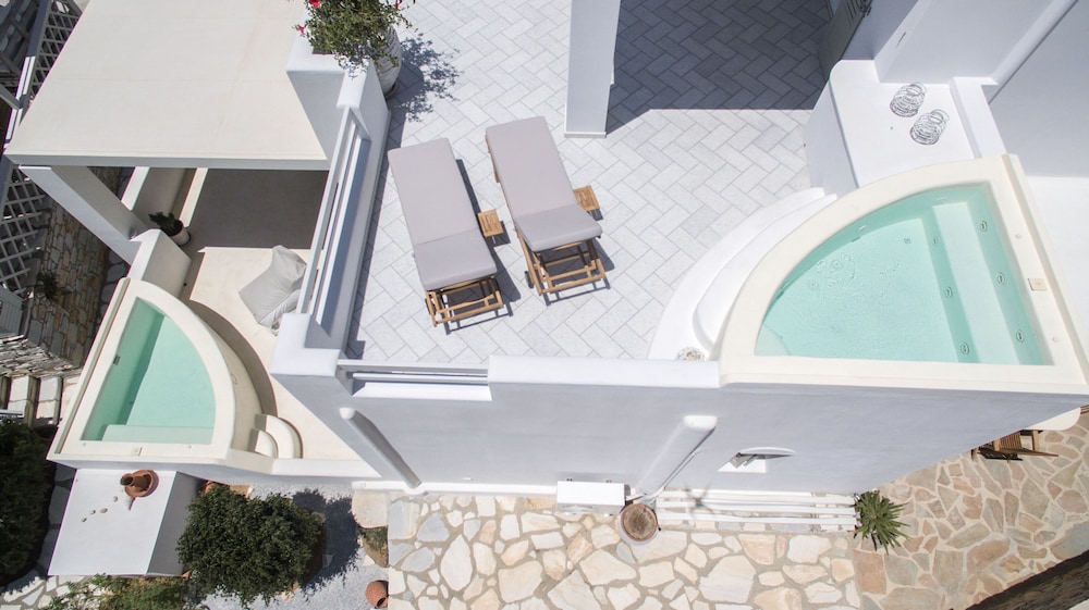 Aeolos Luxury Villas And Suites 66/71
