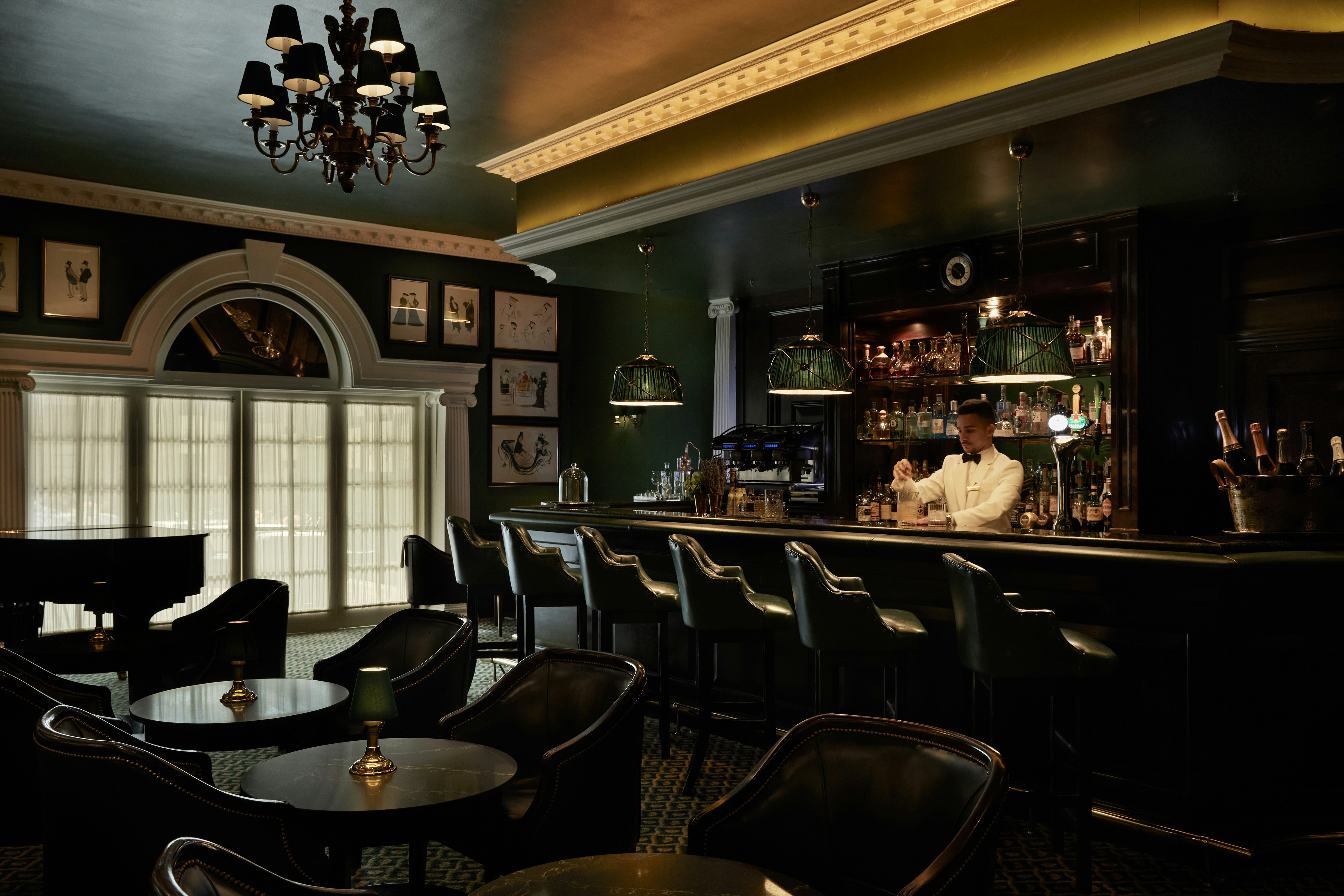 The Chesterfield Mayfair 65/84