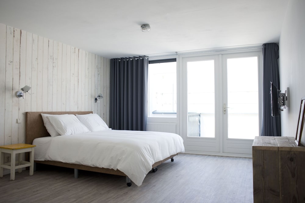 Amsterdam Beach Hotel 21/61