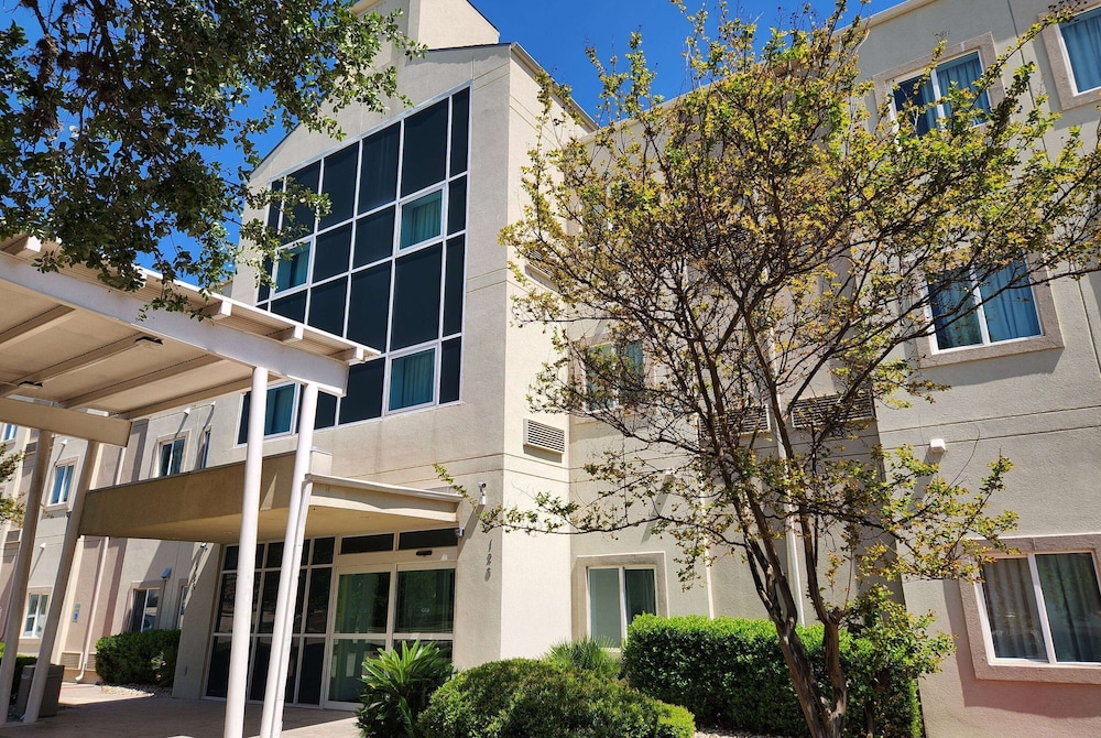 Motel6 San Antonio Tx Airport in SAN ANTONIO - TX