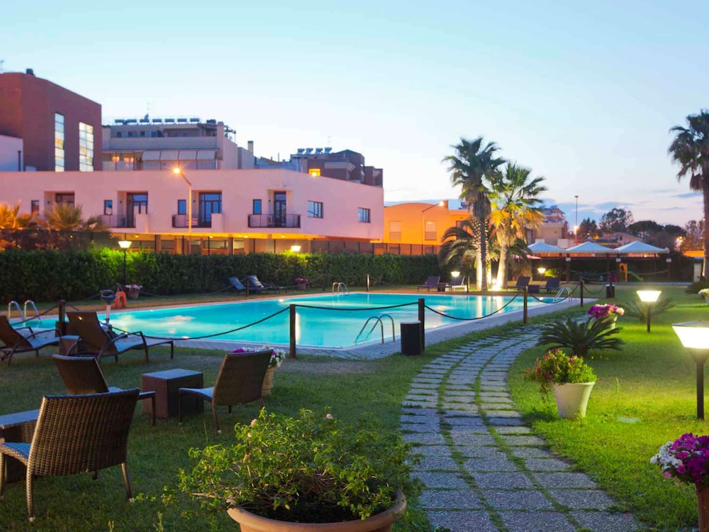 Mercure Rome Leonardo Da Vinci Airport 45/50