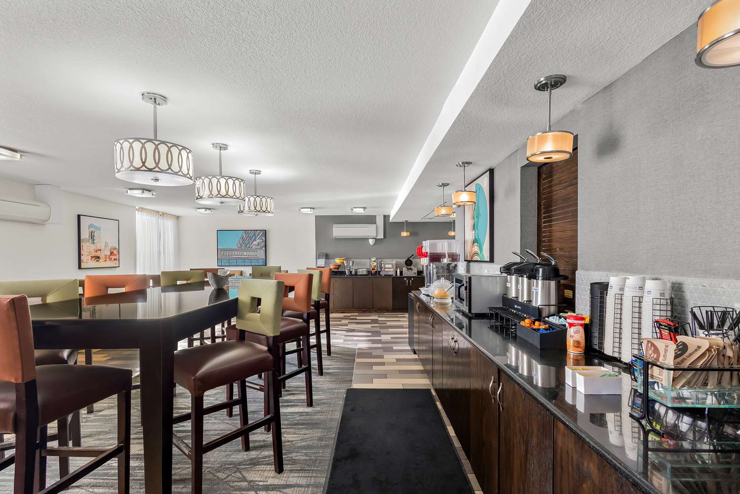 Best Western Luxbury Inn Fort Wayne 9/12