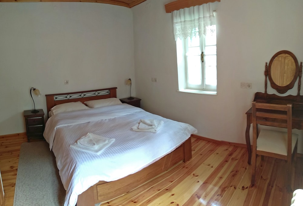 Guesthouse Iro 7/26