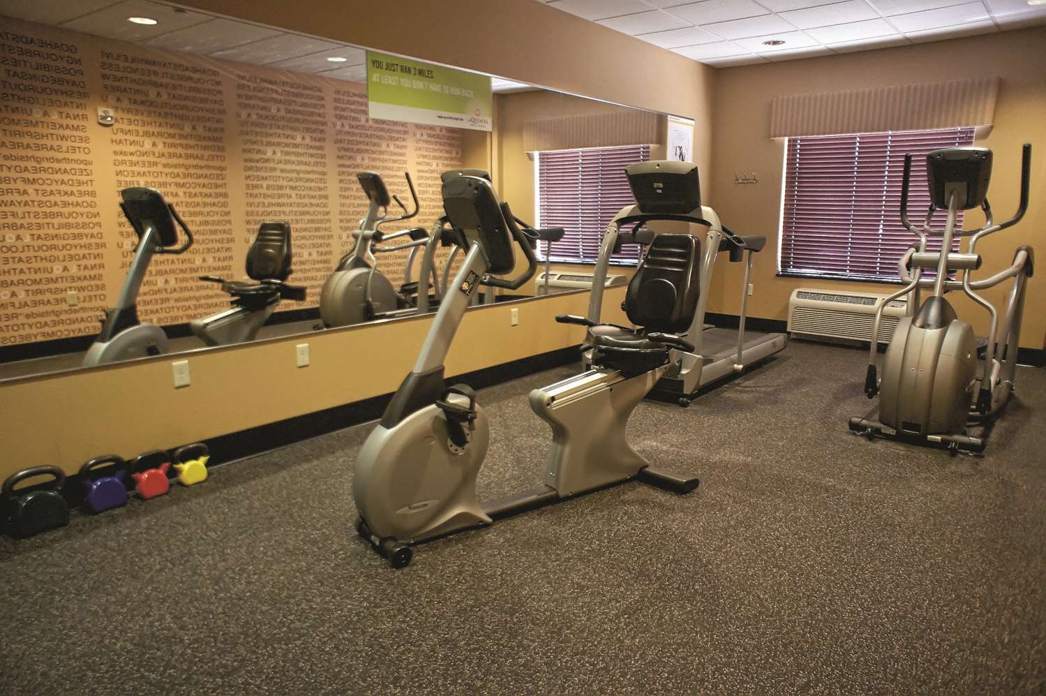La Quinta Inn and Suites by Wyndham Edmond 16/29