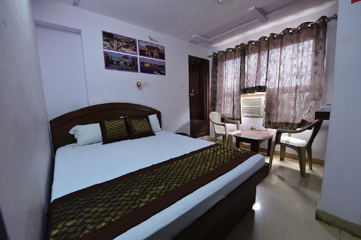 Semi Room, Deluxe