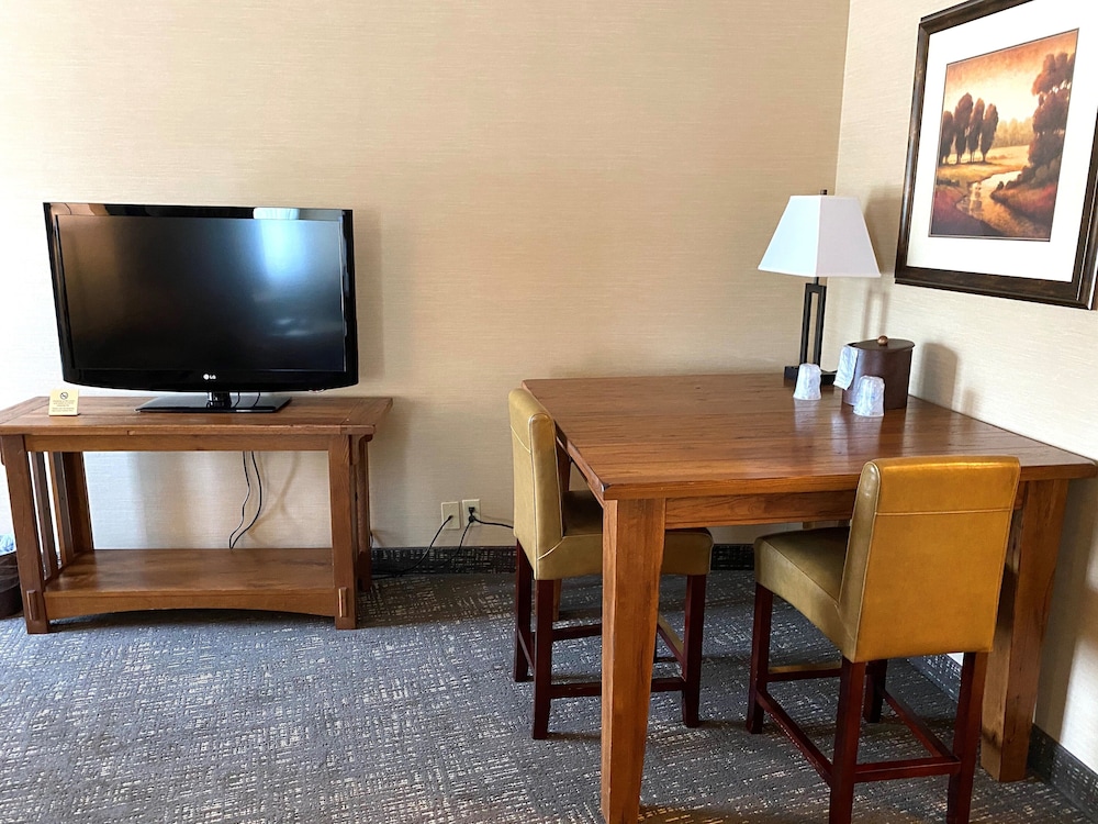 Best Western Plus Waterbury - Stowe 65/80