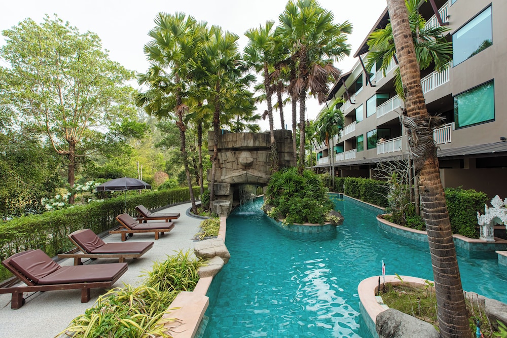 Maikhao Palm Beach Resort 55/65