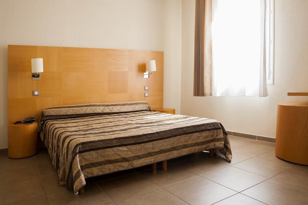 Splendid Hotel 23/71