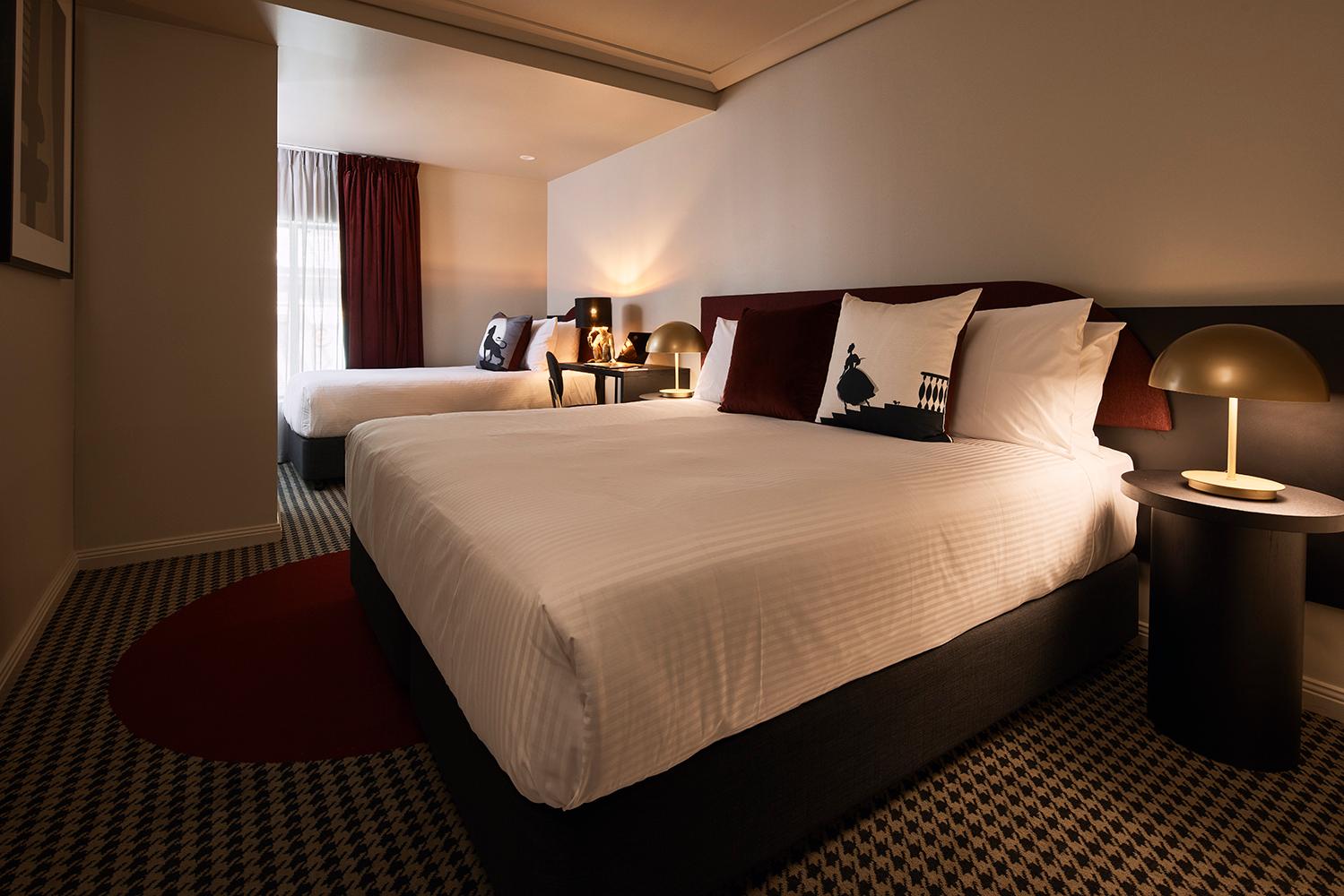 ROOM, DOUBLE BED, WITH EXTRA BED