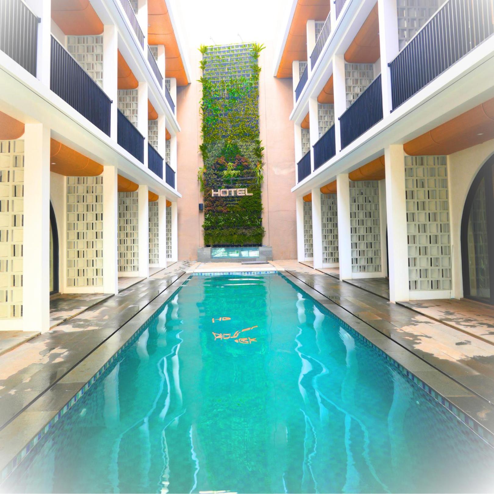 Suites5 Hotel 30/34