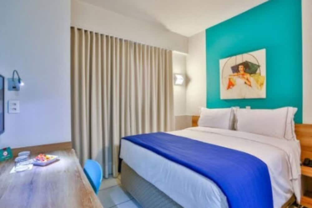SUPERIOR, DOUBLE BED