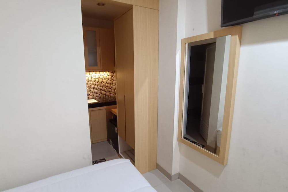 Hotel O near Taman Sriwedari formerly Indria Inn 22/42