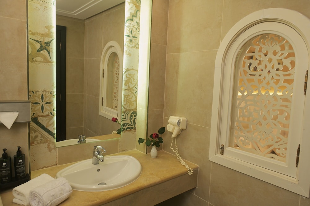 Alhambra Thalasso 61/63