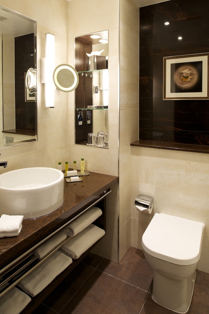 DoubleTree by Hilton London Victoria 28/56