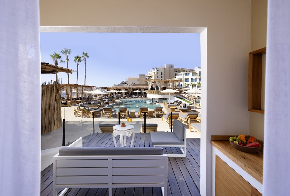 ME Cabo - Adults only 23/50
