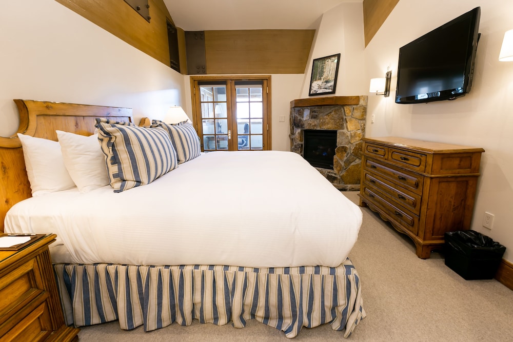 3 Bedrooms, Luxury, Suite, 3 King Beds, Queen Murphy Bed