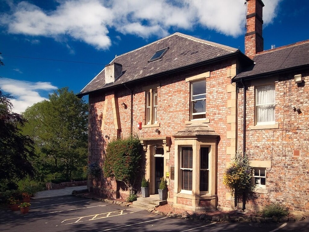Eslington Villa 1/50