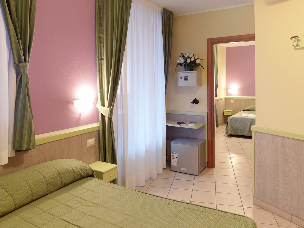 Hotel Arco Romana 9/20