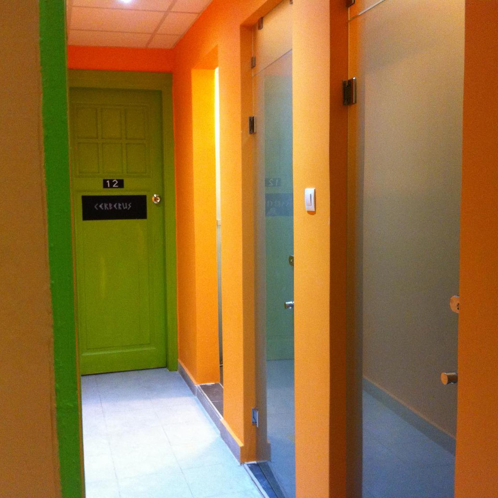 Zeus Hostel 31/39
